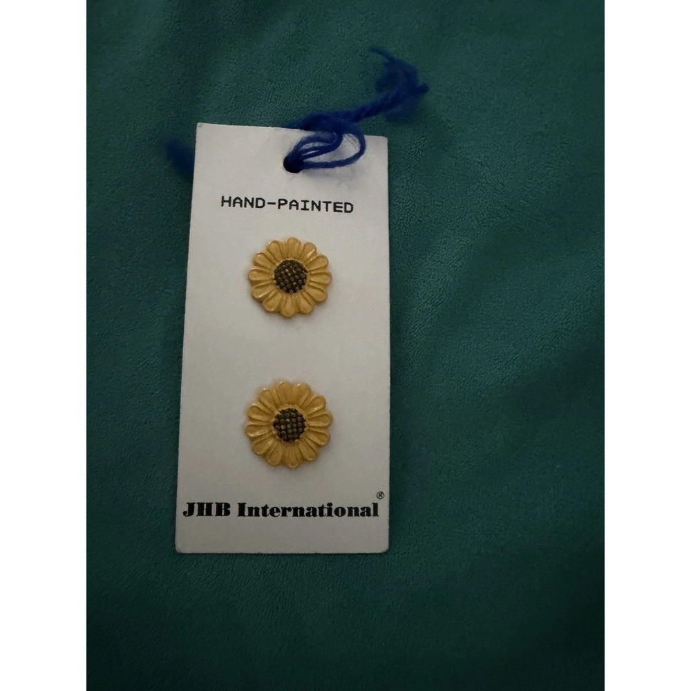 JHB Sunflower Novelty Shank Buttons Set Of 2